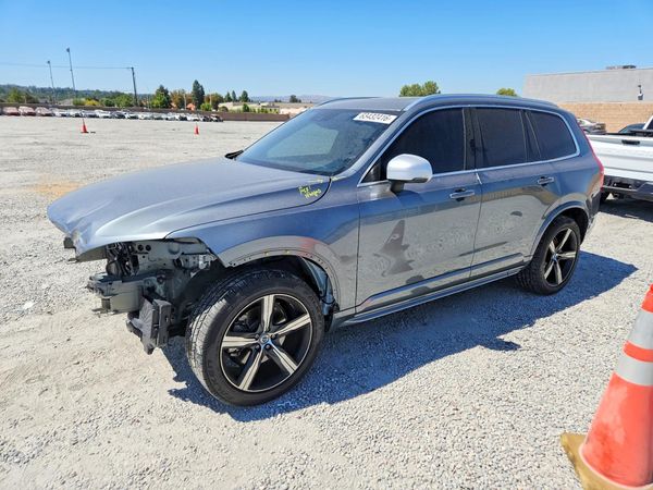 2019 VOLVO XC90