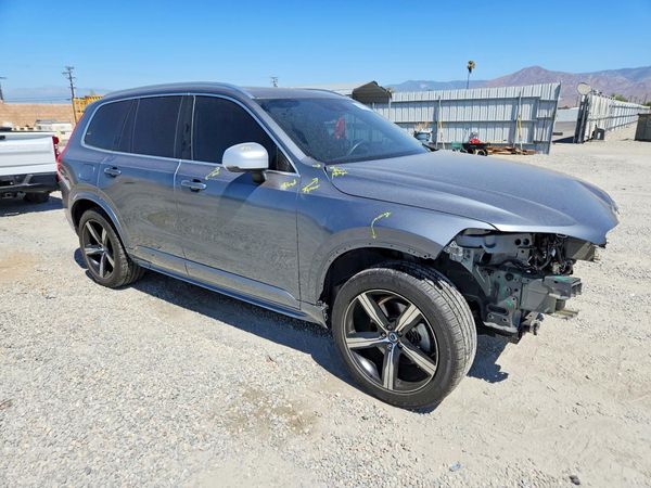 2019 VOLVO XC90 R-Design