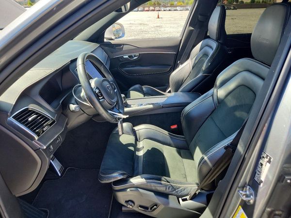 2019 VOLVO XC90 R-Design