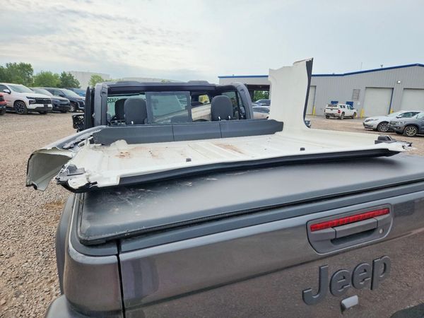 2021 JEEP GLADIATOR