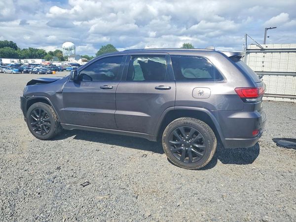2020 JEEP GRAND CHEROKEE Laredo