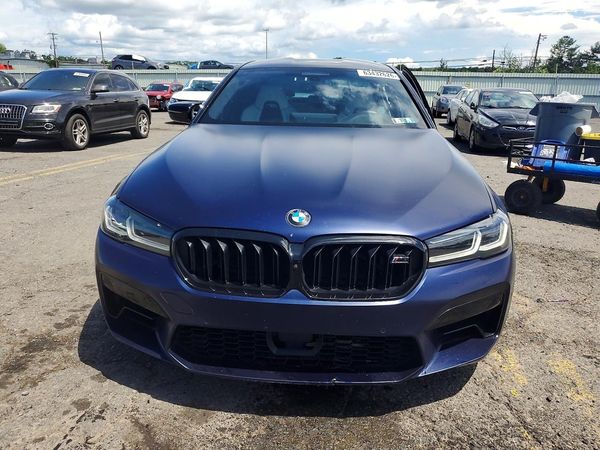 2022 BMW M5