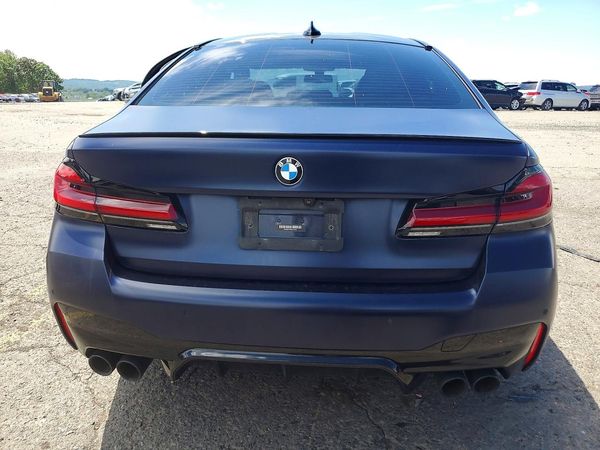 2022 BMW M5