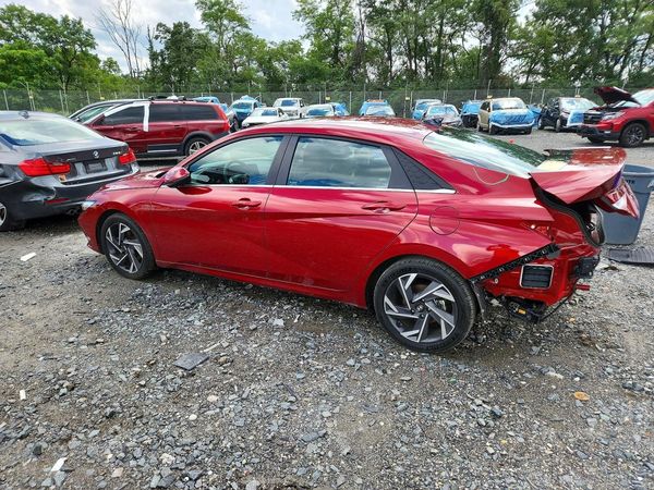 2025 HYUNDAI ELANTRA