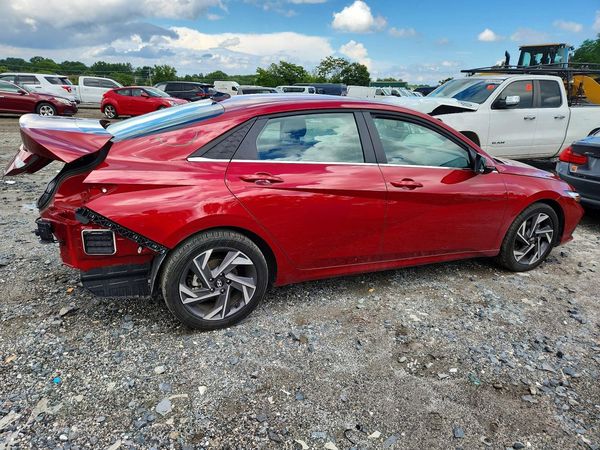 2025 HYUNDAI ELANTRA