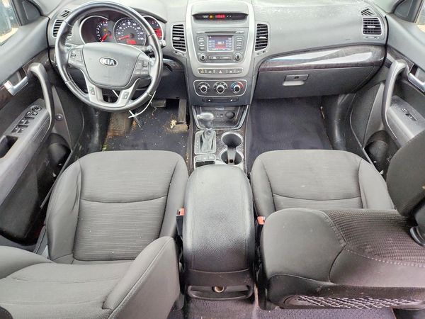 2014 KIA SORENTO Base/ LX