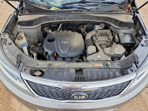 2014 KIA SORENTO Base/ LX