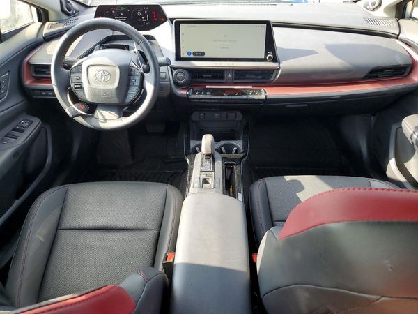 2025 TOYOTA PRIUS