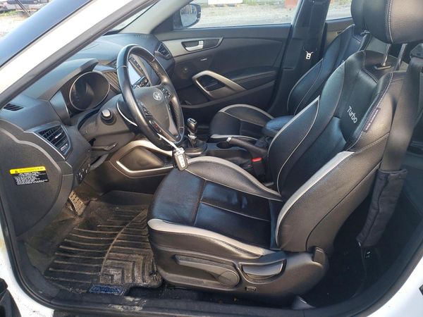 2013 HYUNDAI VELOSTER