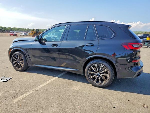 2021 BMW X5 M50i