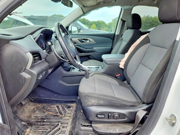 2021 CHEVROLET TRAVERSE LT