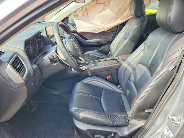 2018 MAZDA 3 Touring