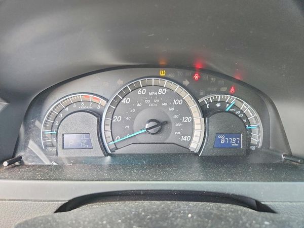 2012 TOYOTA CAMRY