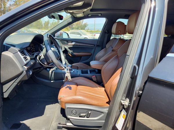 2018 AUDI Q5 quattro Premium Plus