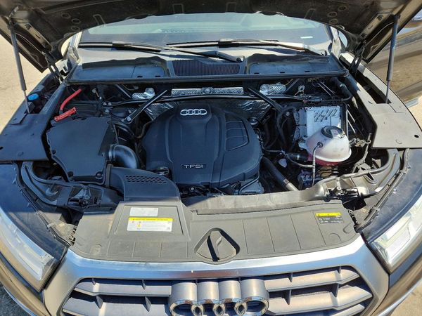 2018 AUDI Q5 quattro Premium Plus