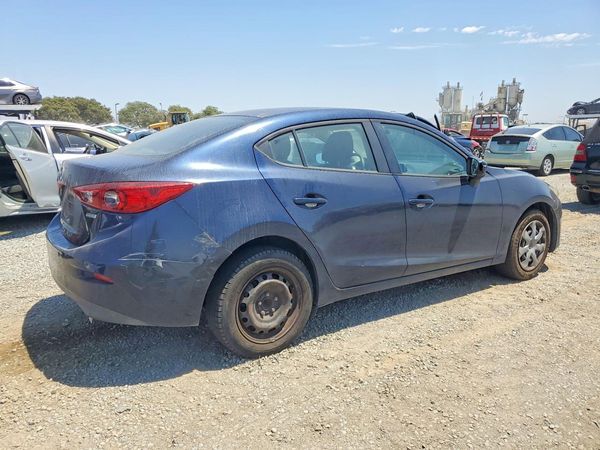 2014 MAZDA 3