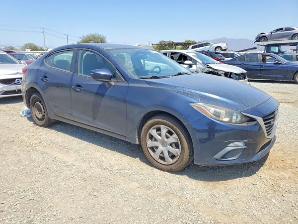 2014 MAZDA 3