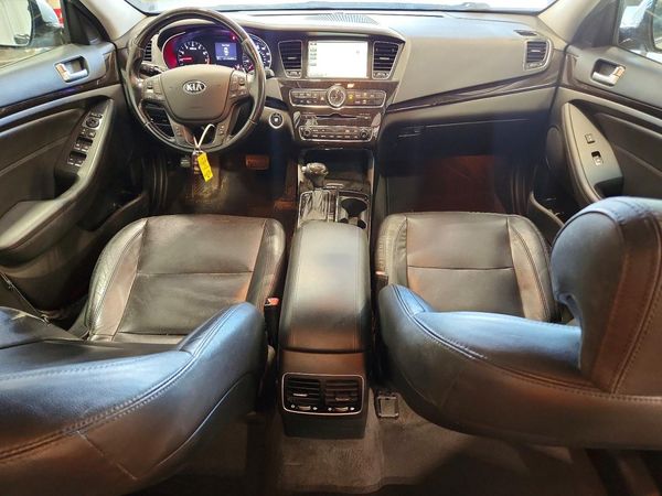 2016 KIA CADENZA Luxury