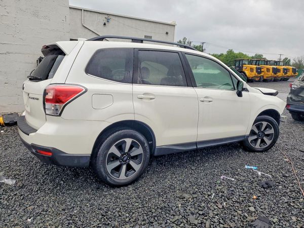 2018 SUBARU FORESTER
