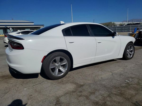 2016 DODGE CHARGER SXT