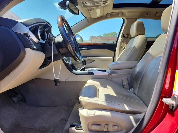 2012 CADILLAC SRX Luxury — DENT