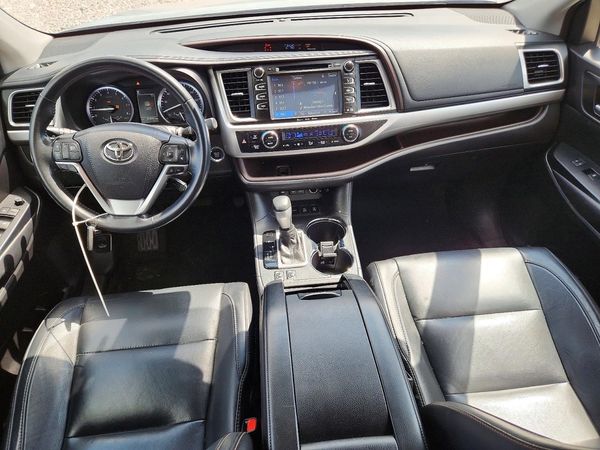 2018 TOYOTA HIGHLANDER SE/XLE