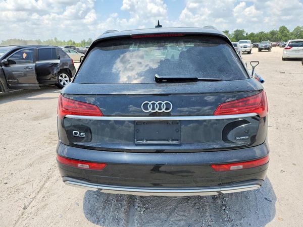 2021 AUDI Q5 quattro Premium Plus