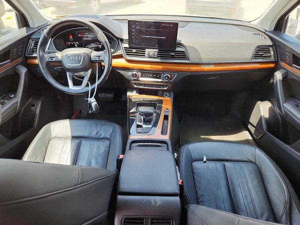 2021 AUDI Q5 quattro Premium Plus