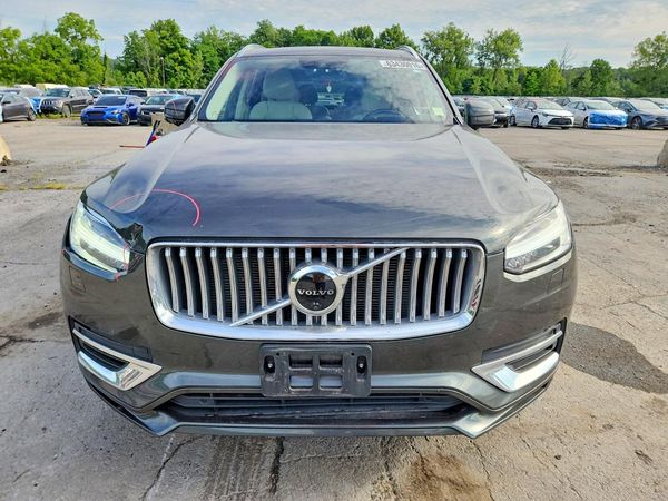 2022 VOLVO XC90 Inscription