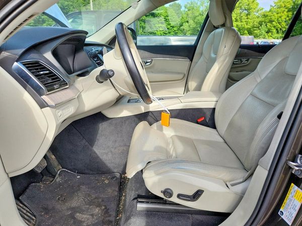 2022 VOLVO XC90 Inscription
