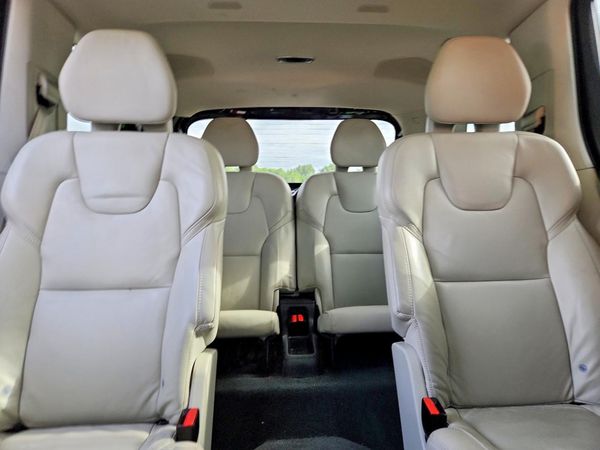 2022 VOLVO XC90 Inscription