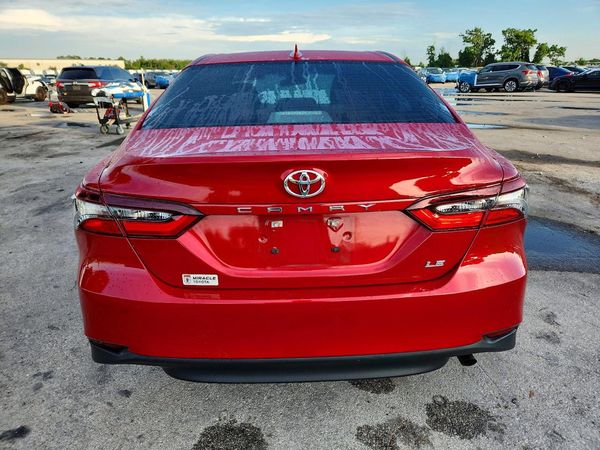 2024 TOYOTA CAMRY