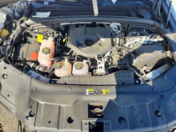 2024 JEEP CHEROKEE Limited 4XE — Engine bay