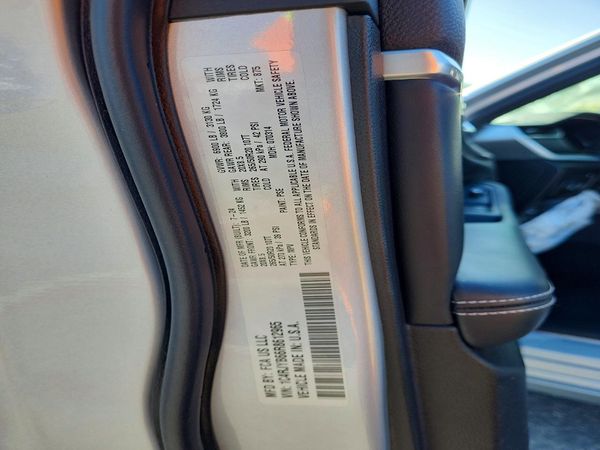 2024 JEEP CHEROKEE Limited 4XE — VINS