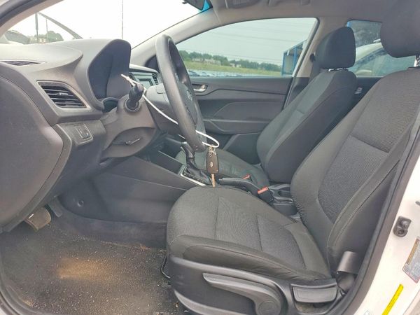 2018 HYUNDAI ACCENT SE and SEL