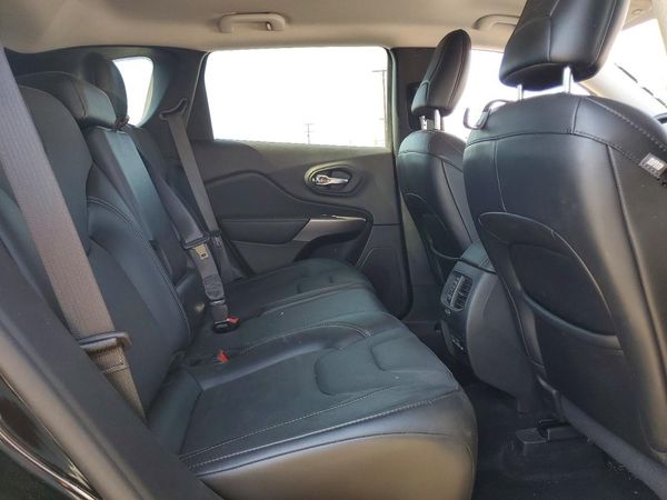 2021 JEEP CHEROKEE LATITUDE LUX 4X2