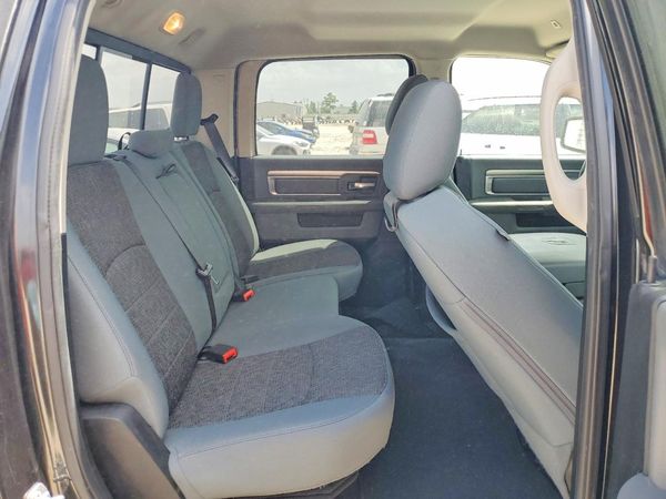 2017 RAM 1500 SLT