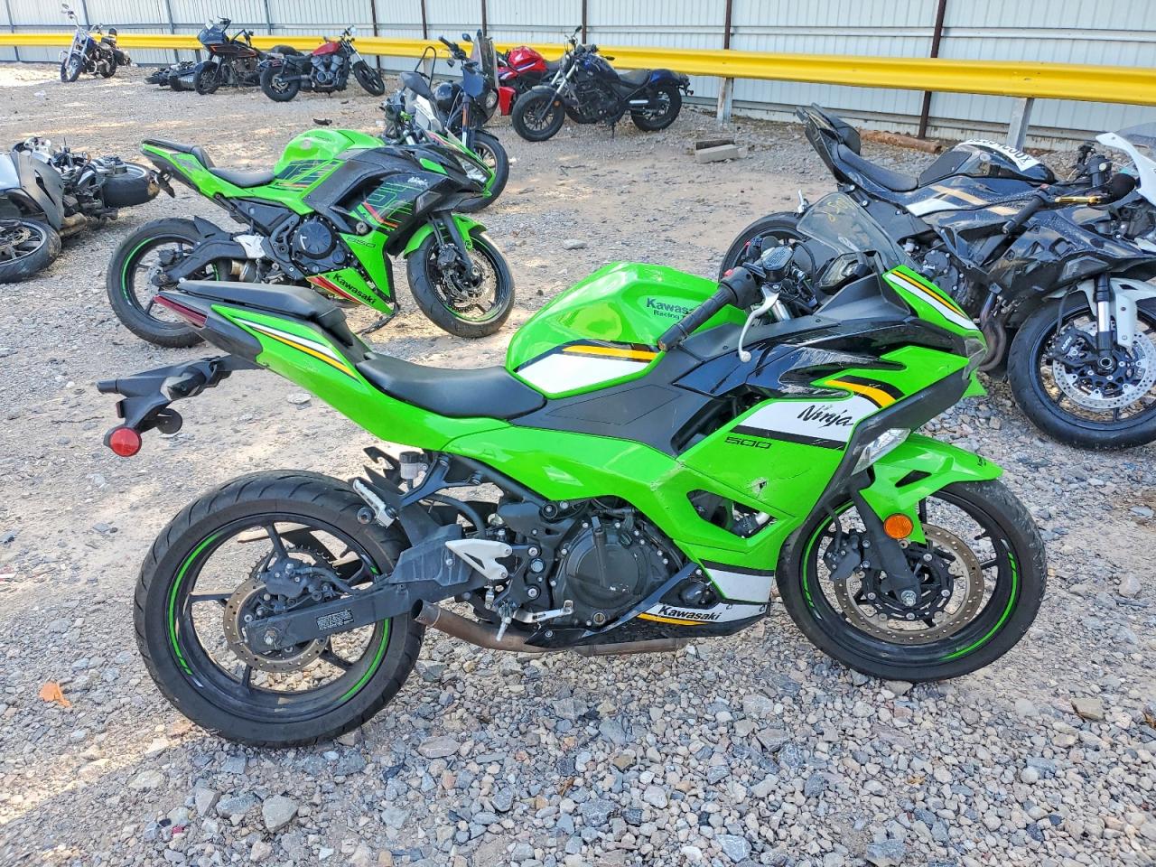 2025 KAWASAKI EX500 H
