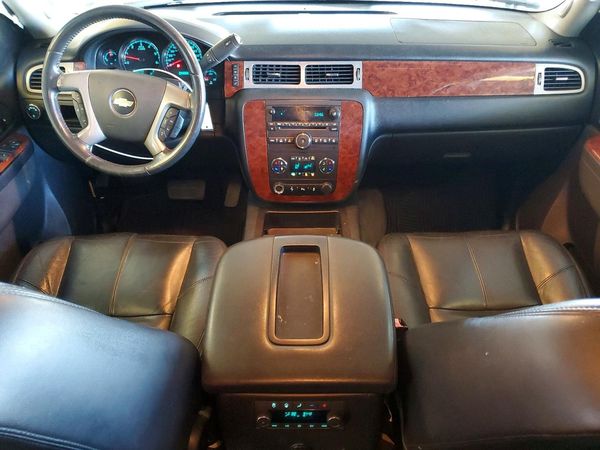 2014 CHEVROLET SUBURBAN LT