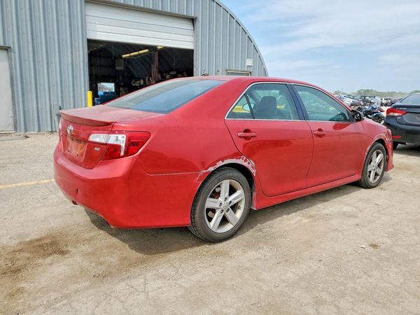 2013 TOYOTA CAMRY