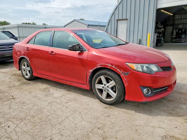 2013 TOYOTA CAMRY