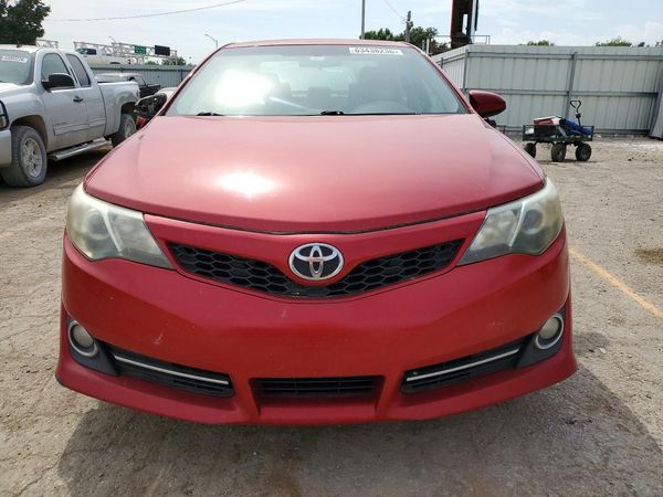 2013 TOYOTA CAMRY
