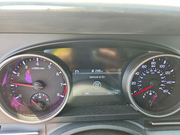 2022 KIA CARNIVAL LX, LX Seat Package
