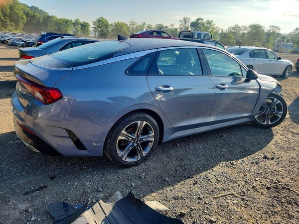 2022 KIA K5 EX