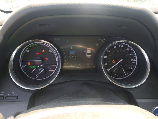 2019 TOYOTA CAMRY SOLA SE/XLE Hybrid — ODOM
