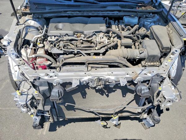 2019 TOYOTA CAMRY SOLA SE/XLE Hybrid — Engine bay
