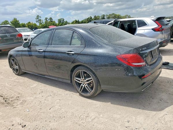 2019 MERCEDES-BENZ E E300