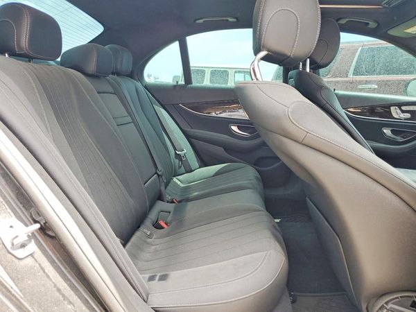 2019 MERCEDES-BENZ E E300