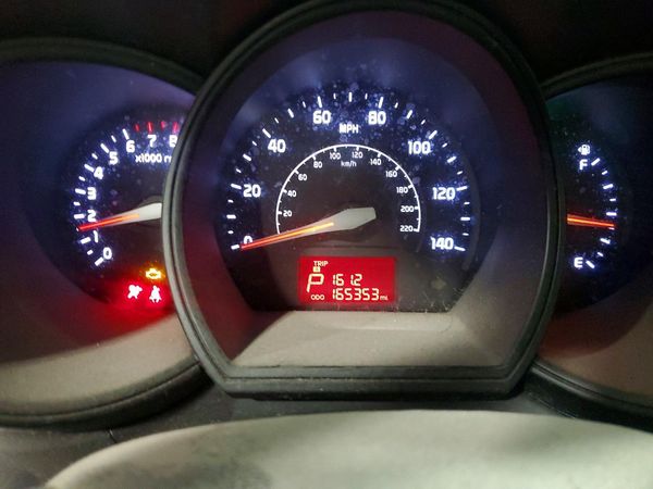 2013 KIA RIO 5-DOOR EX / SX