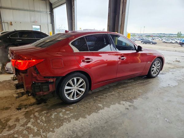 2016 INFINITI Q50